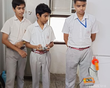 GPIS Class 8-B Students Create Innovative Cable Car Model